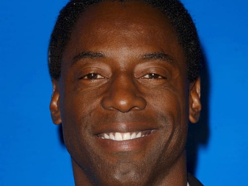 Washington - Says he did not direct slur at any of his co-stars