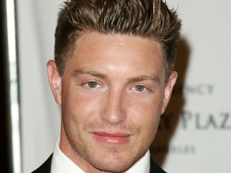 Garrison - Plays Tweener in Prison Break