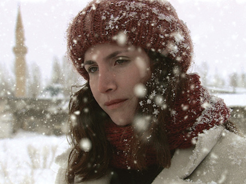 Strong on atmosphere