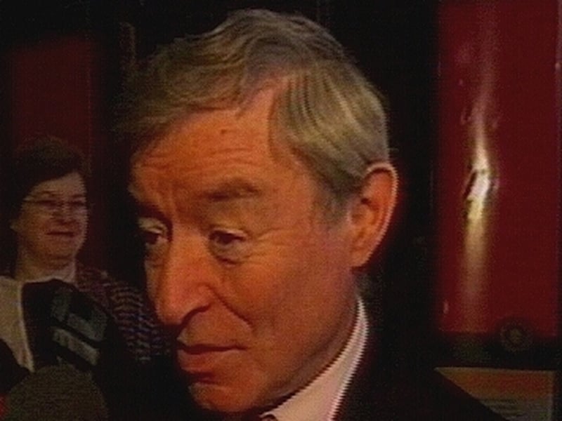 Séamus Brennan - Costs not an election issue