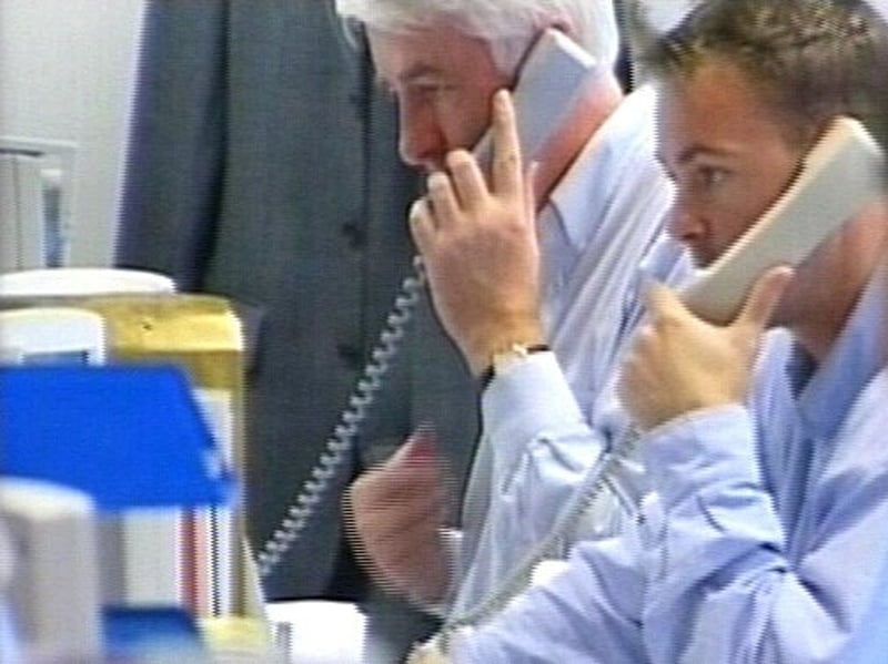 City traders - Bonuses to fall 15%?