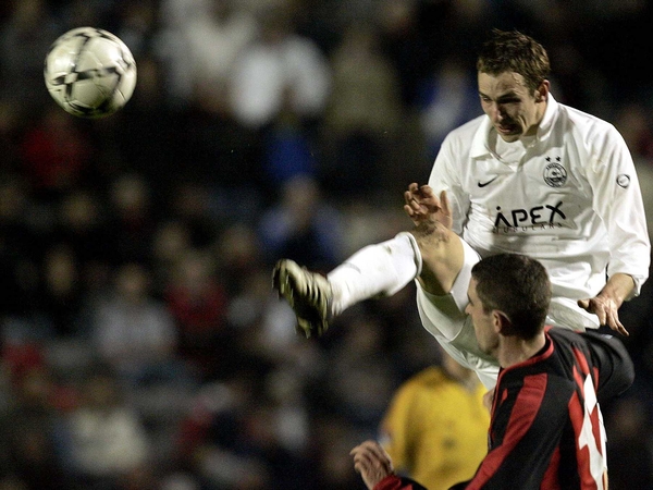 Steve Lovell and Fergal Harkin in action at Dalymount Park tonight
