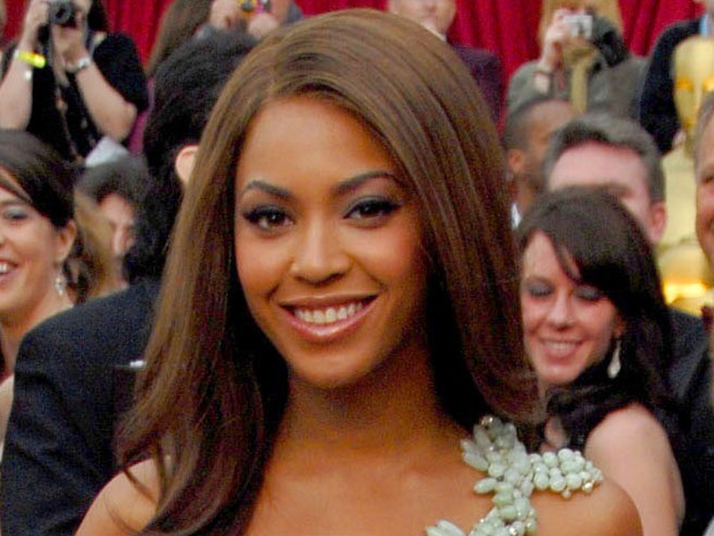 Knowles - To play Etta James