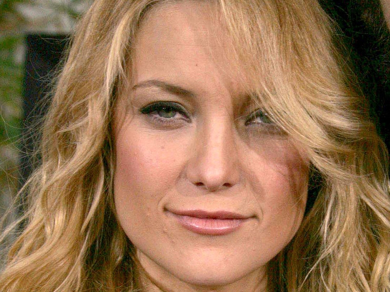 Hudson - Has cast Kurt Russell and Dakota Fanning