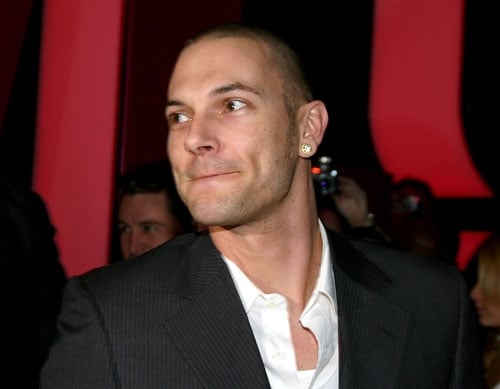 Federline - To play rock singer