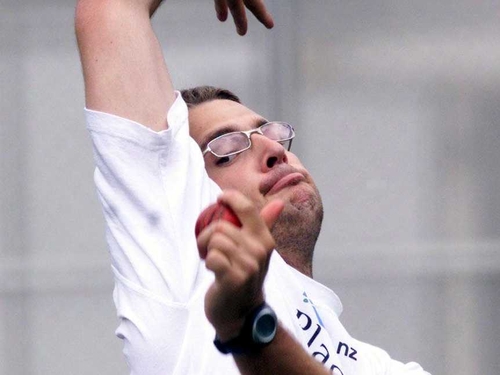 Daniel Vettori led the Kiwis to an early lead in the five-game series