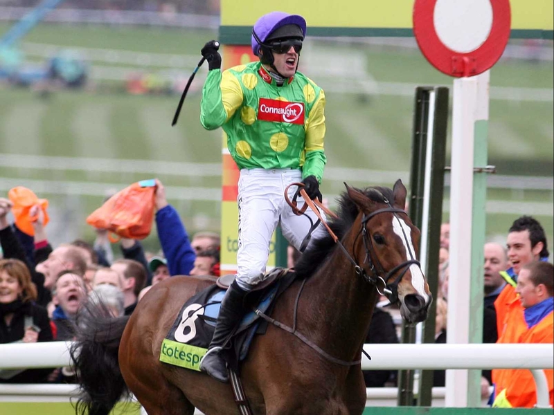 Sam Thomas filled in for Ruby Walsh on Kauto Star