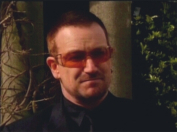 Bono - memorable busk with other Irish musicians