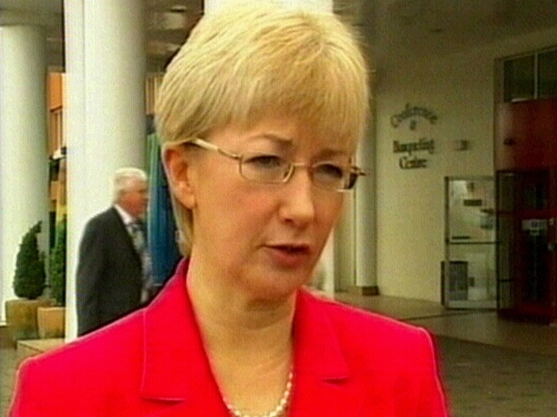 Mary Hanafin - Defends Government's school computerisation policy