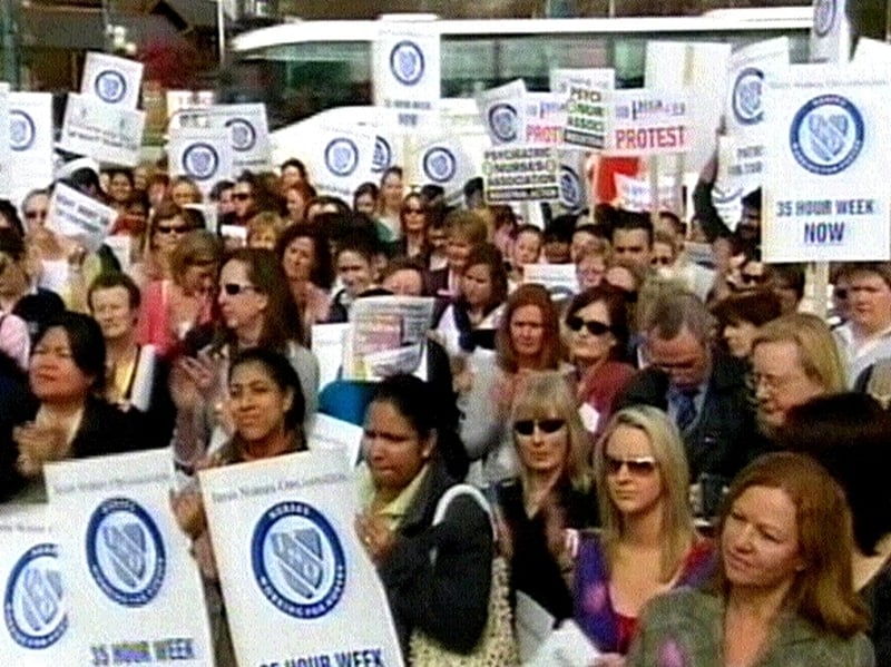 Nurses - Dispute enters third week