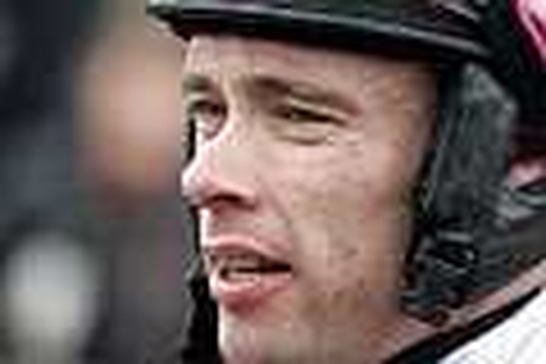 Timmy Murphy partnered Ashkazar to victory with a front running performance in the Imperial Cup