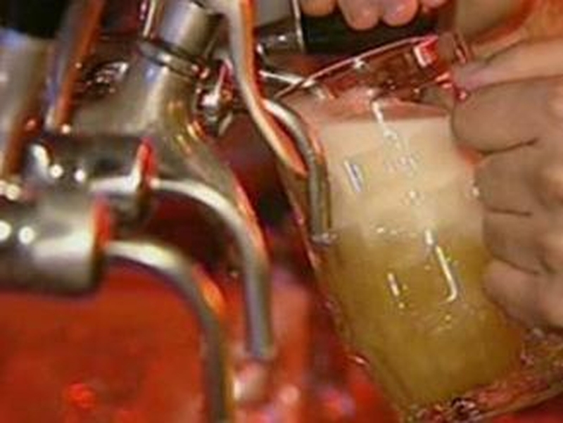 Retail sales - March dip in bar spending