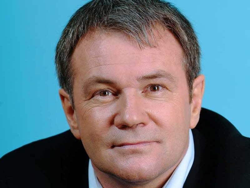 Ray Houghton - 'We can't afford not to speak to people in order to get the right man for the job'