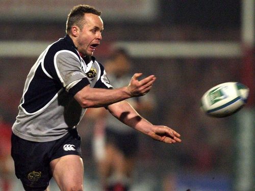 A series of injuries curtailed Christian Cullen's contribution to the Munster cause