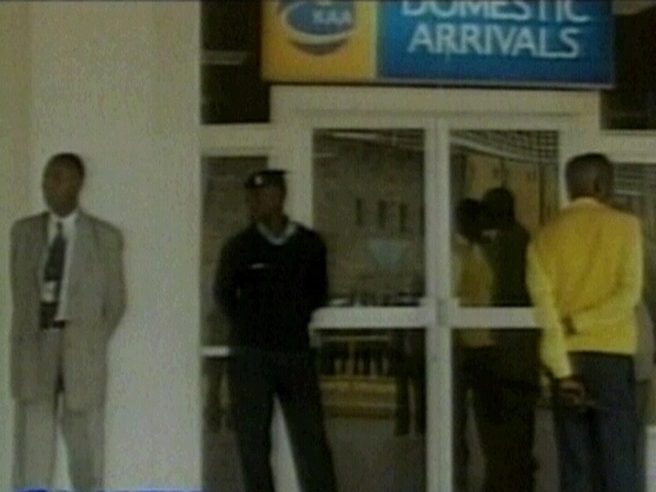 Cameroon - Rescue teams search for survivors