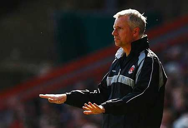Alan Pardew has failed to keep Charlton Athletic in the Premiership