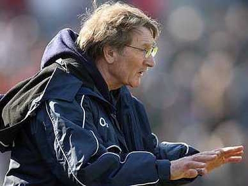 Gerald McCarthy's Cork eased past Clare in the Munster Senior Hurling Championship in Thurles
