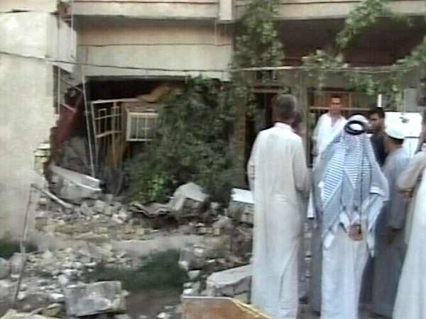 Baghdad - US troops search for abductees