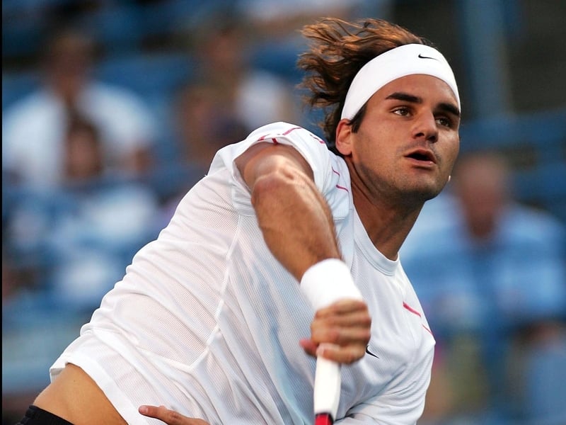 Roger Federer eventually claimed a 6-1 6-2 7-6 (10/8) success