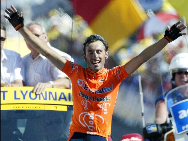 Iban Mayo conquered the elements and his competitors to take stage 19 of the Giro D'Italia