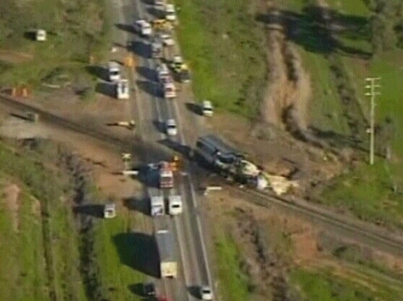 Victoria - 10 die in rail crash