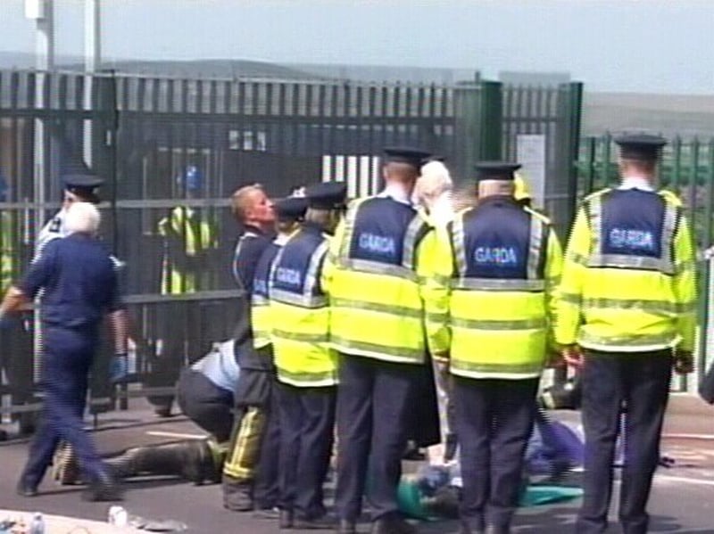 Mayo - Cutting equipment used to end protest