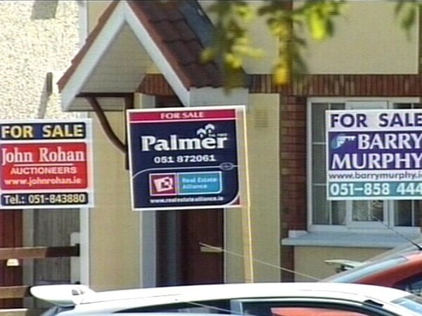 House prices - Another 0.8% drop in February