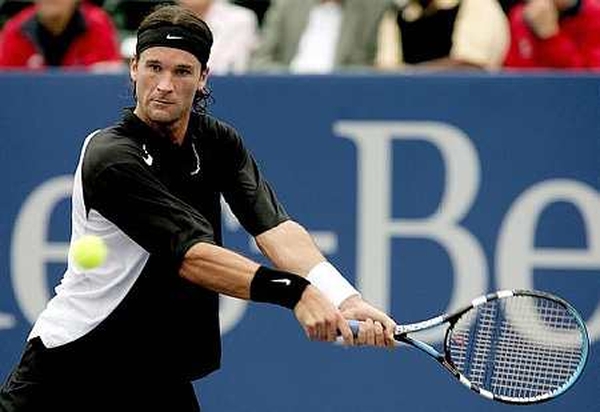 Carlos Moya has won the Croatian Open for the fifth time.