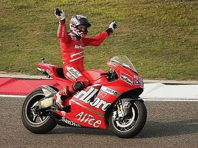 Casey Stoner is 25 points behind Valentino Rossi now