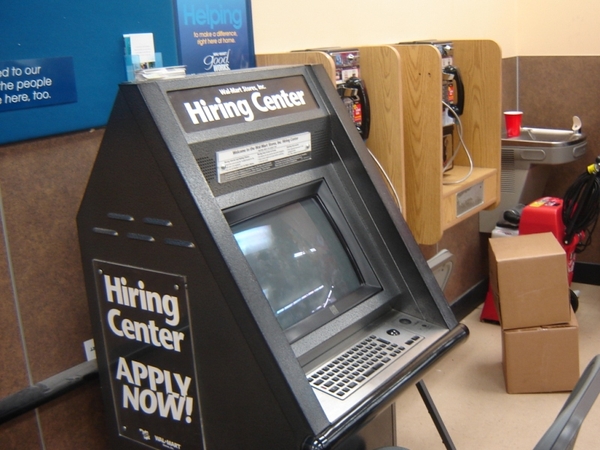 Walmart - Q3 coffers swell