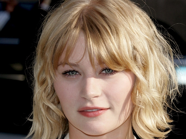 De Ravin - To star in Ball Don't Lie