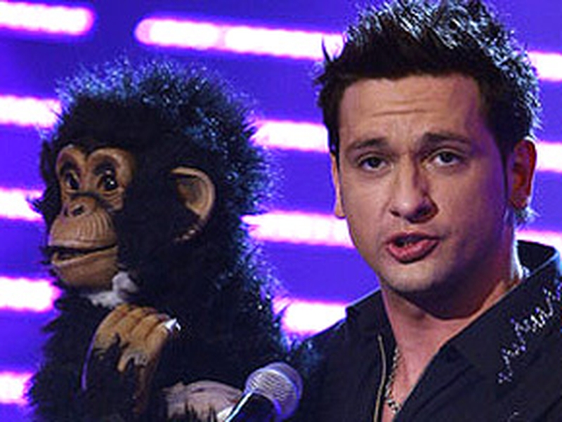 Damon Scott and his singing monkey