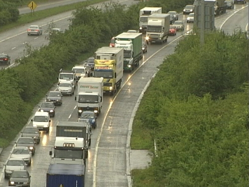 Dublin Traffic - Minister encourages people to walk or take public transport