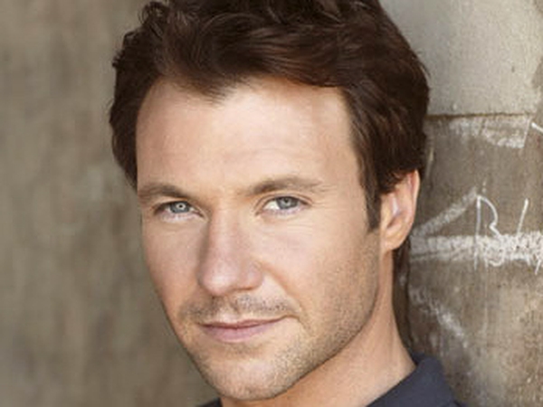 Vance - To play mysterious prisoner