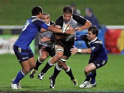 Bobby Skinstad of South Africa in action during the Rugby