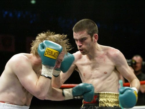 Bernard Dunne lands a right hand to the side of Reidar Walstad's head