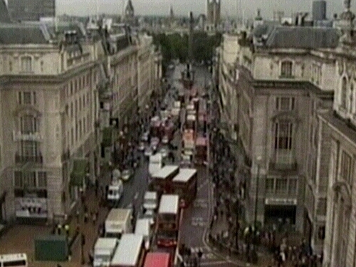 London - UK Q3 growth slows
