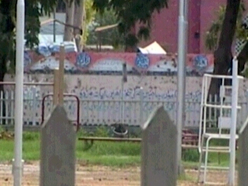 Islamabad mosque - Scene of siege