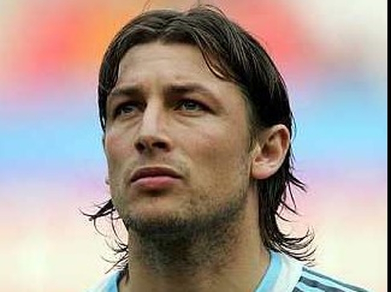 Gabriel Heinze is due to report back to United tomorrow