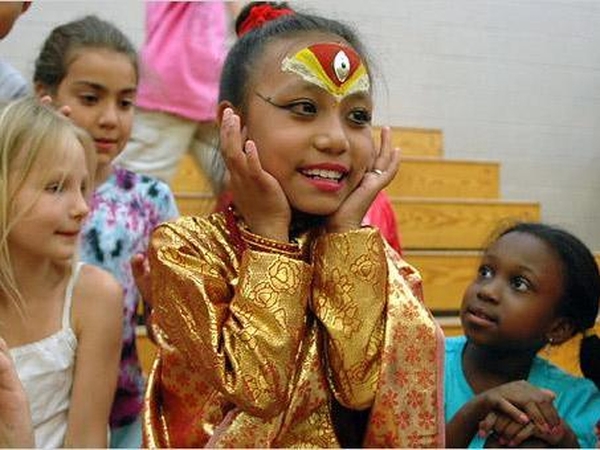 Sajani Shakya - Sajani visits with American school children