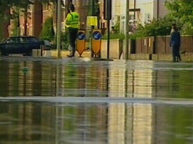 England - Threat to Oxford power supply