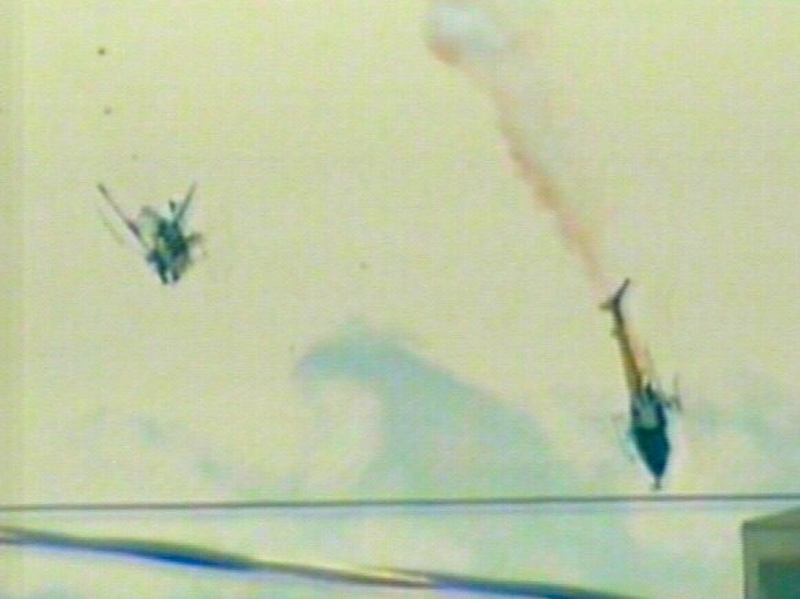US - Both helicopters crashed to the ground after the mid-air collision