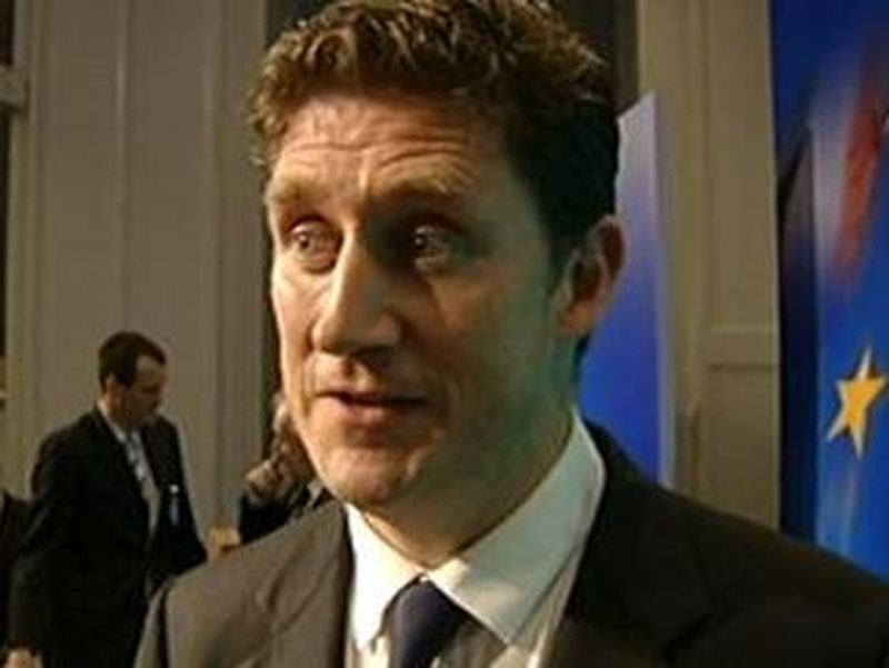 Eamon Ryan - Web precautions urged