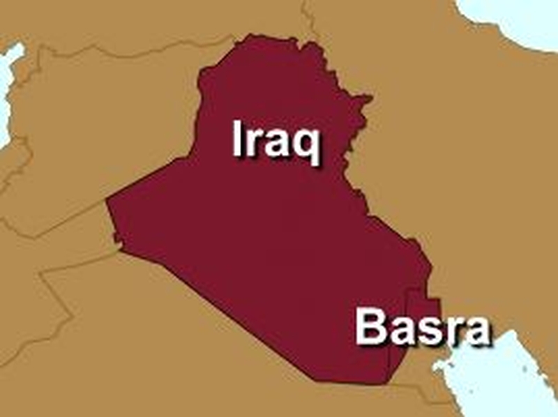 Basra - British troops withdrawing