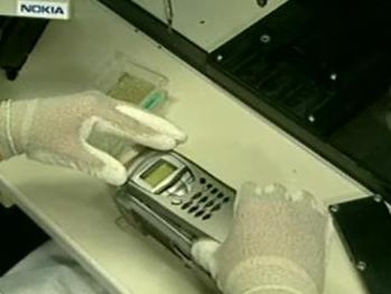 Nokia results - Mobile sales down 20%