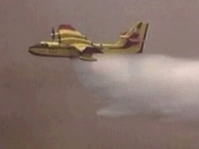 Greece - Firefighters still battling blazes