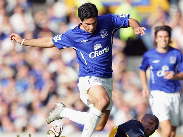 Mikel Arteta scored Everton's first goal in an uninspiring game