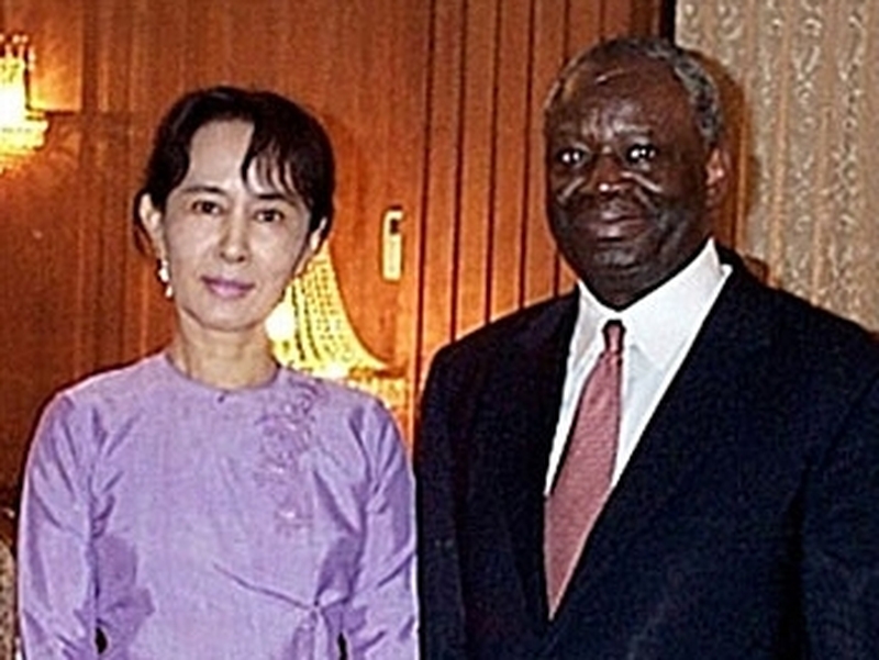Aung San Suu Kyi &amp; Ibrahim Gambari - Met in Burma recently