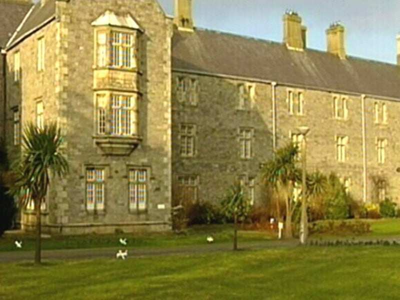 Central Mental Hospital - Move to prison site opposed