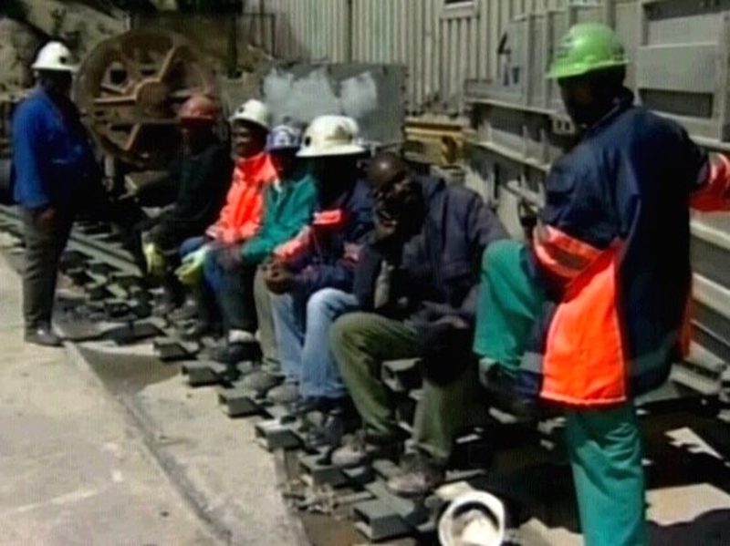 South Africa - Miners wait for colleagues to be rescued